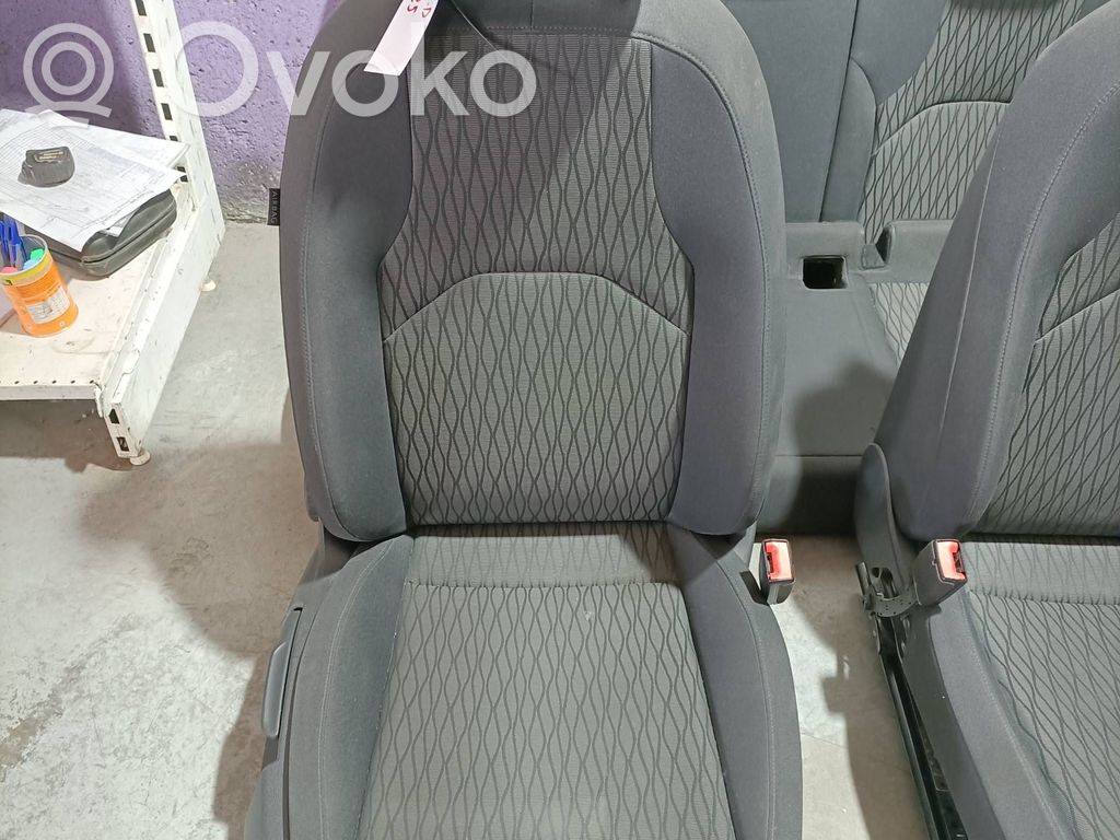 Seat Leon (5F) Turvatyynysarja paneelilla 