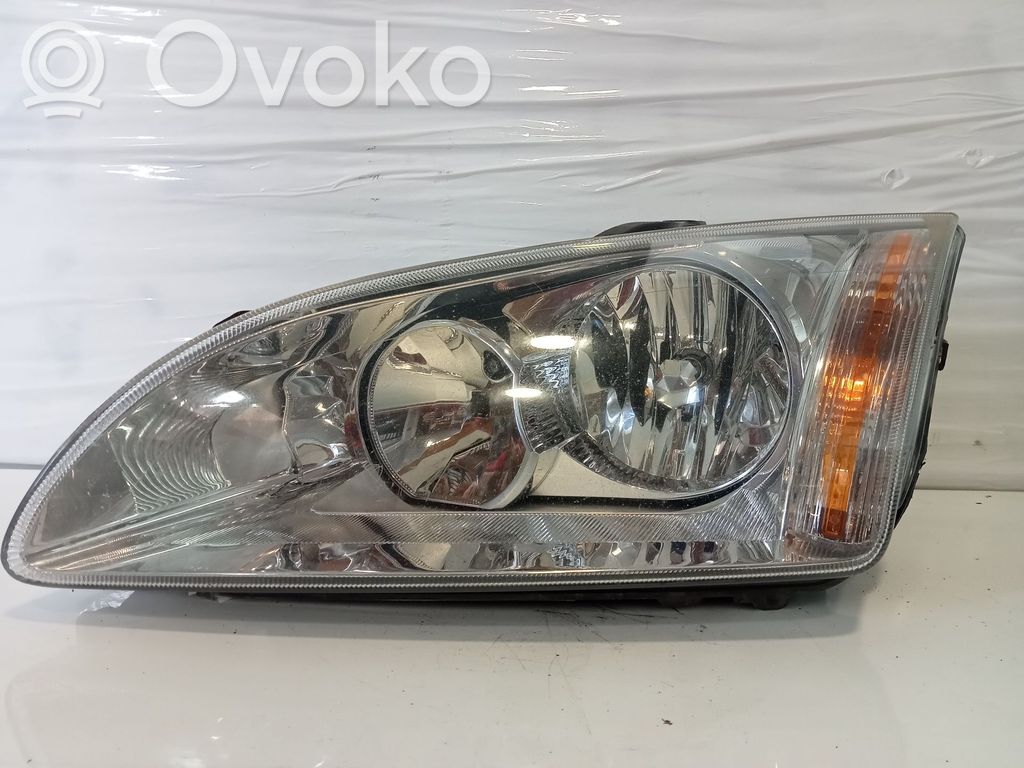 Ford Focus Headlight/headlamp 