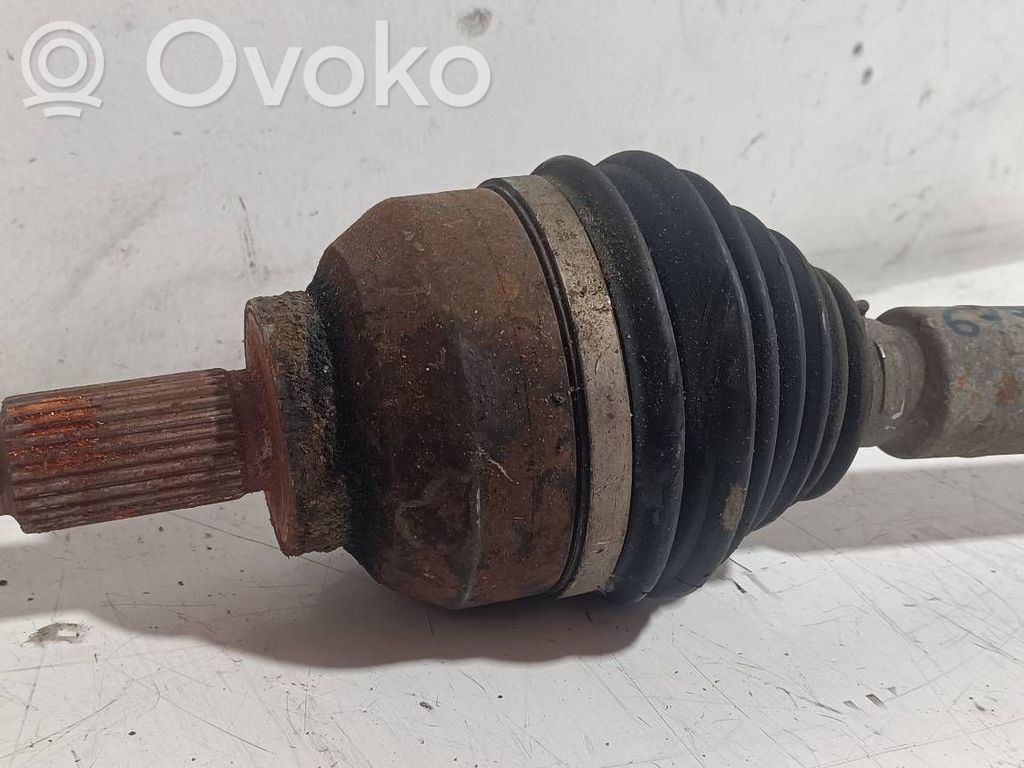 Etuvetoakseli   8200232883