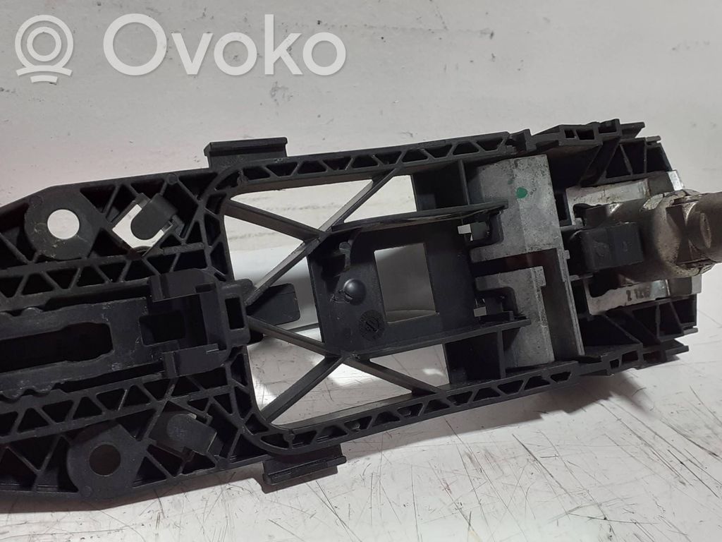 Etuoven ulkokahva   5N0837885H,5N0837885H,5N0837885H