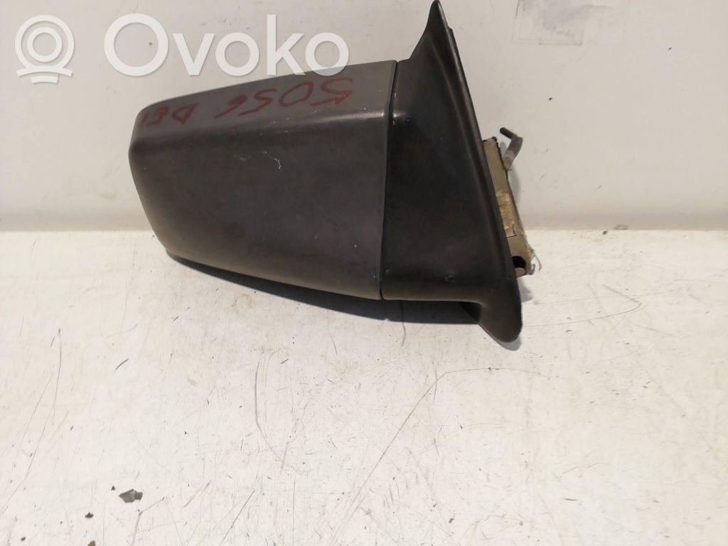 Opel Kadett E Etuoven sähköinen sivupeili 