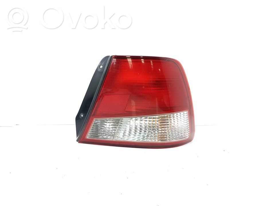 Hyundai Accent Lámpara de faros/luces traseros 