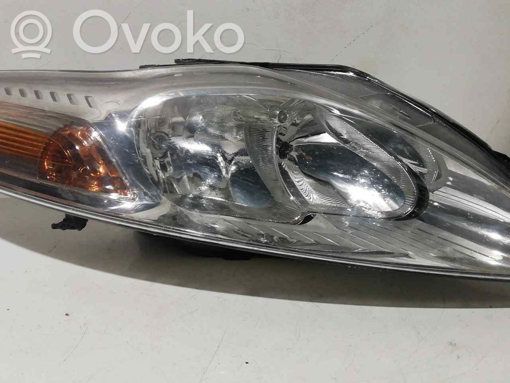 Ford Mondeo MK II Phare frontale