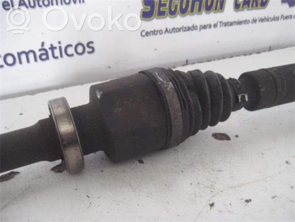 Eje de transmisión delantero   8200035673
