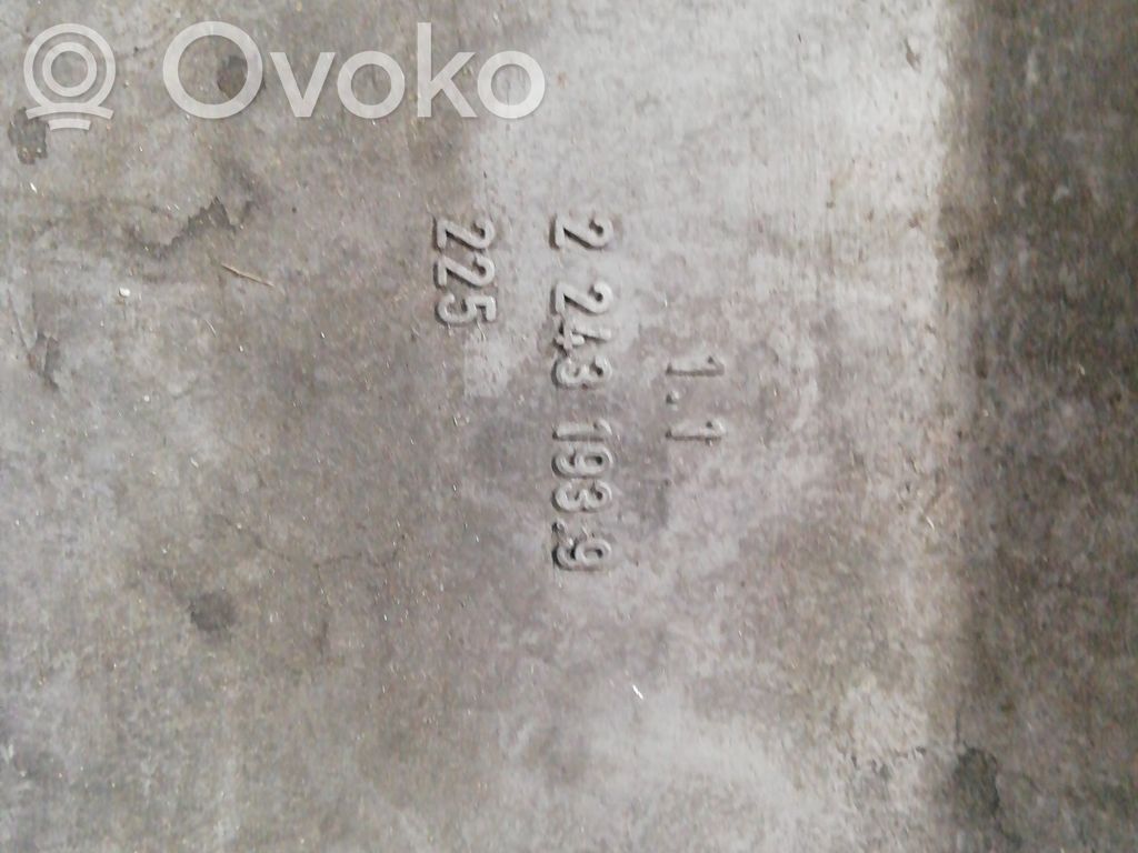 Baie ulei   2431939,2431939