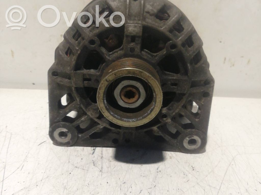 Renault Laguna II Alternador 