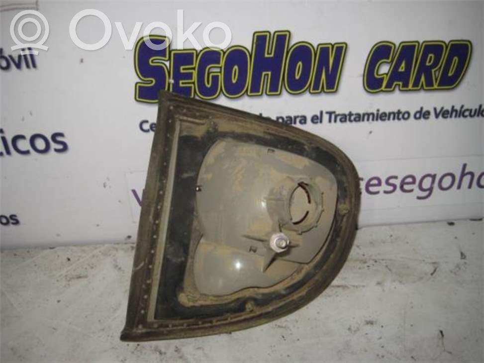 Lámpara de faros/luces traseros   93AG15K258,93AG15K258