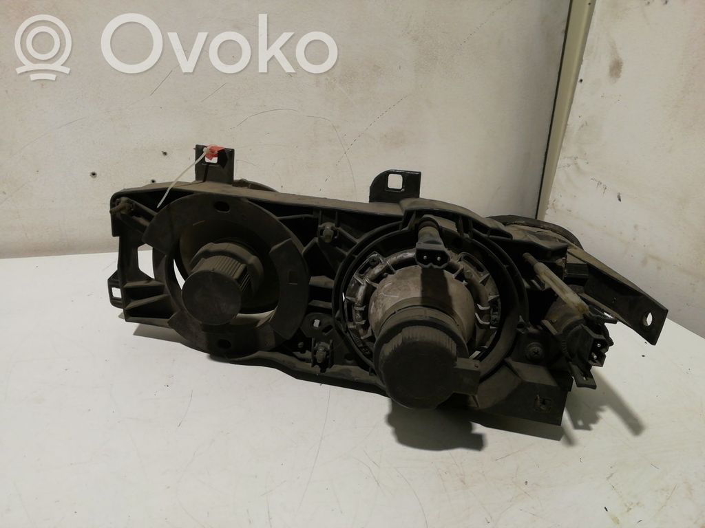 BMW 5 E34 Headlight/headlamp 