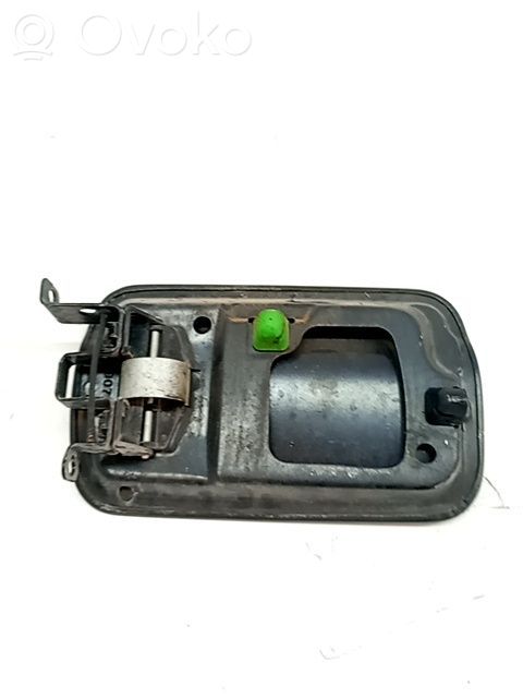 Polttoainesäiliön korkki   51177001027