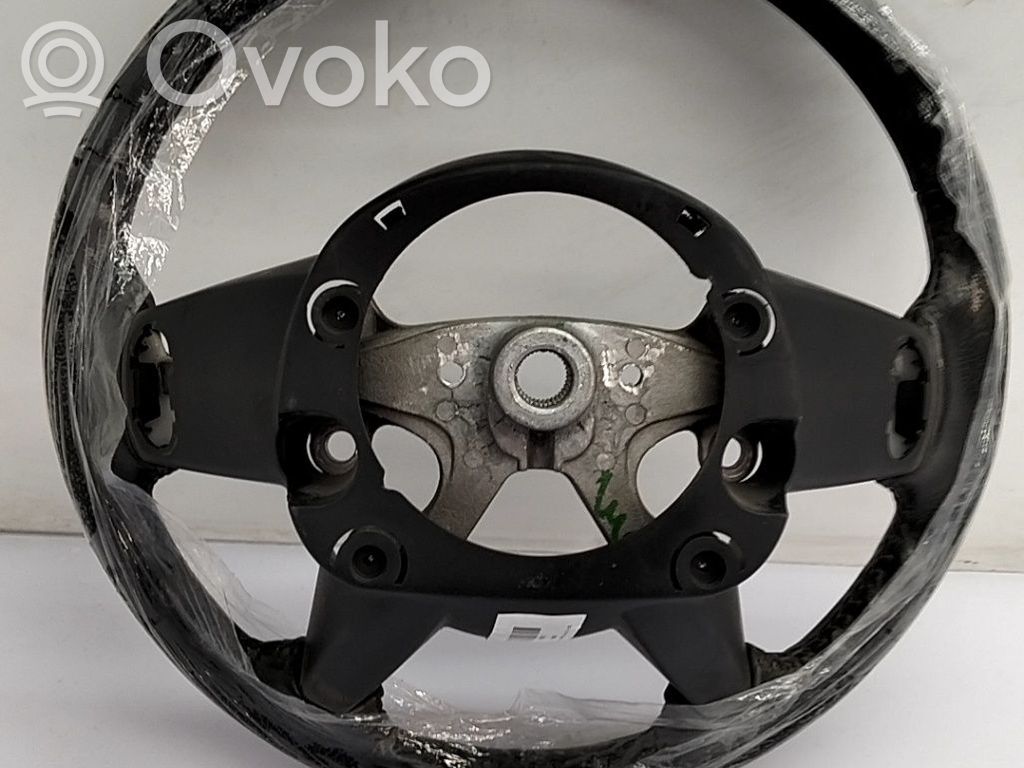 Ohjauspyörä   1BK411DVAC