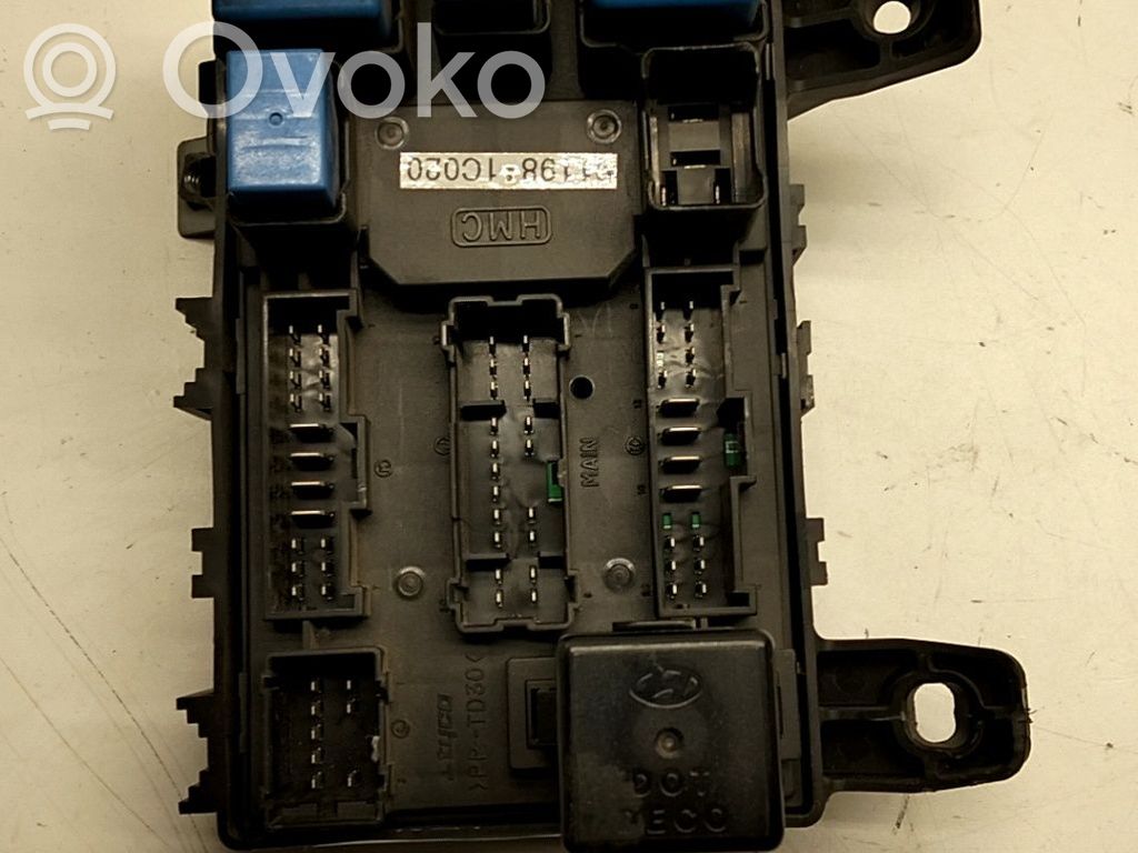 Ramka / Moduł bezpieczników   911981C020