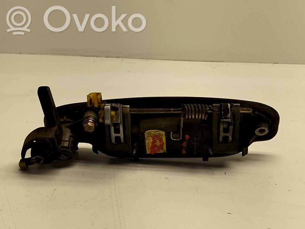 Etuoven ulkokahva   826501C050