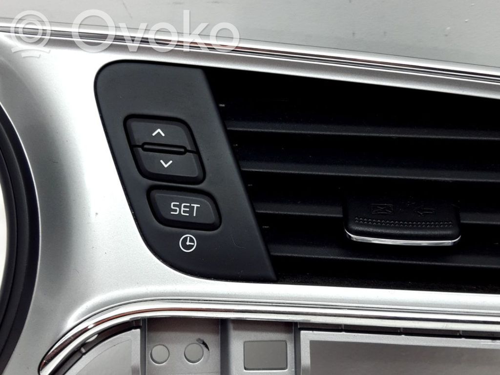 KIA Ceed Moldura del panel 