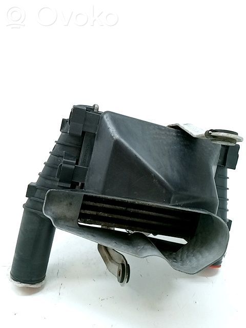 Interkūlerio radiatorius   A6390900314