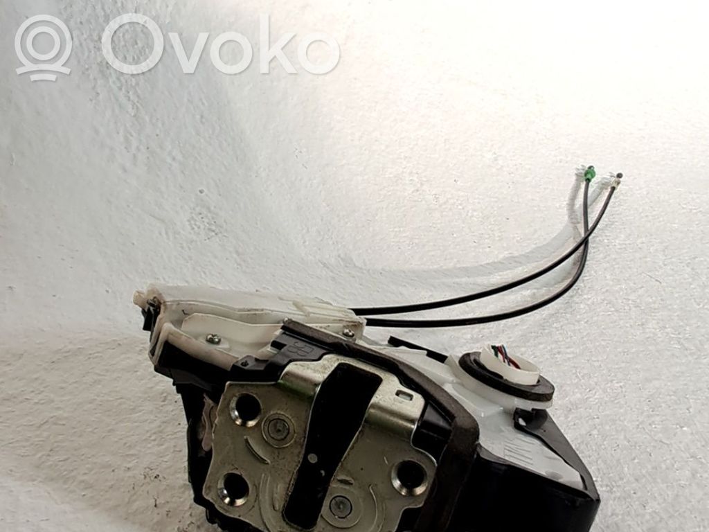 Etuoven lukko   690300D540