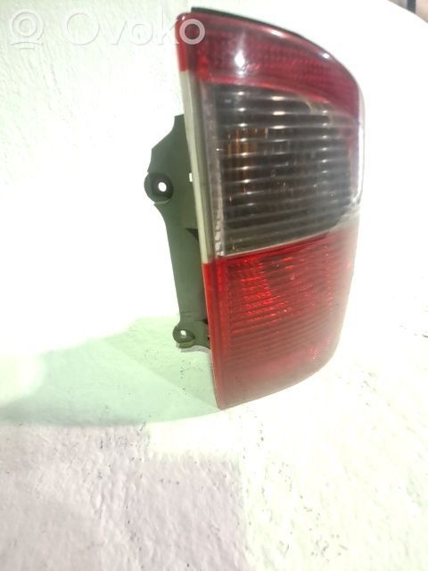 Rear tail light bulb   5142260