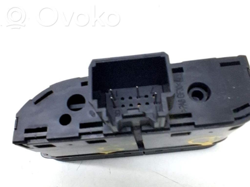 Other switches/knobs/shifts   1813933,AM5T18C621AC