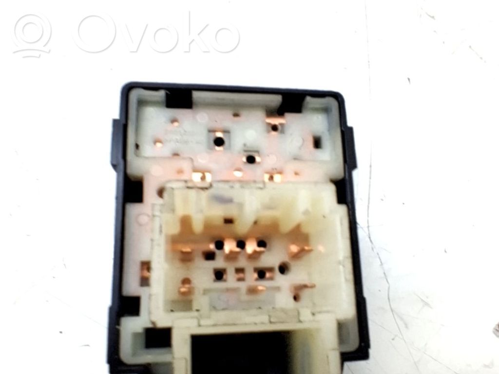 Comutator oglinzi laterale   299140228