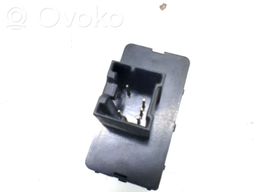 Boutons / interrupteurs volant   25210BJ00A