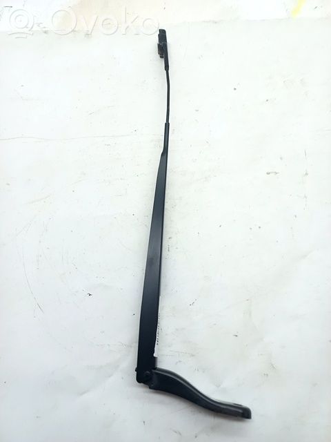 Brazo del limpiaparabrisas delantero   9842761580