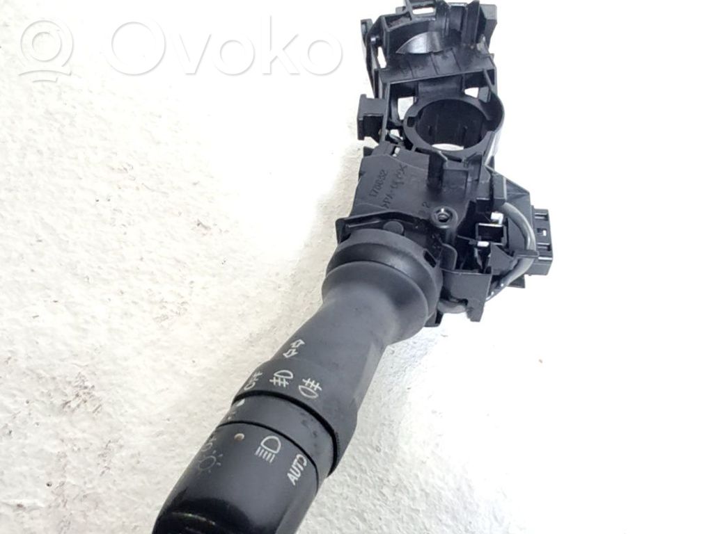 Suuntavilkun vipu   8414048080