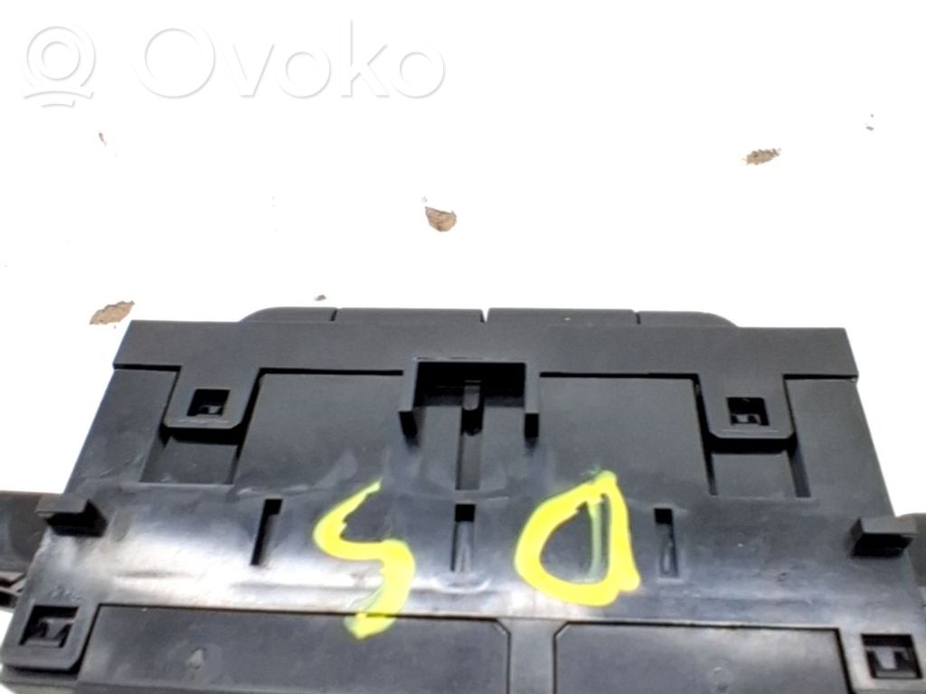 Renault Clio V Pulsanti/interruttori sul volante 