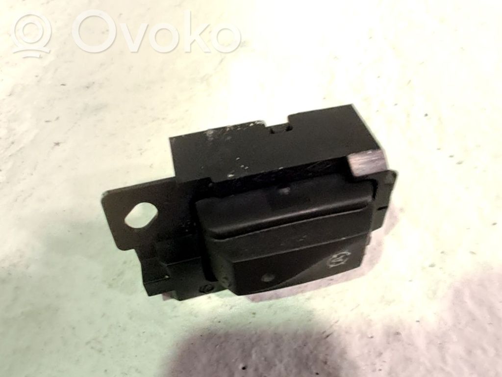 Interruptor de encendido/apagado del motor   251560996R
