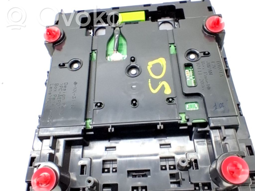 Headlining lighting console trim   8120878090C0