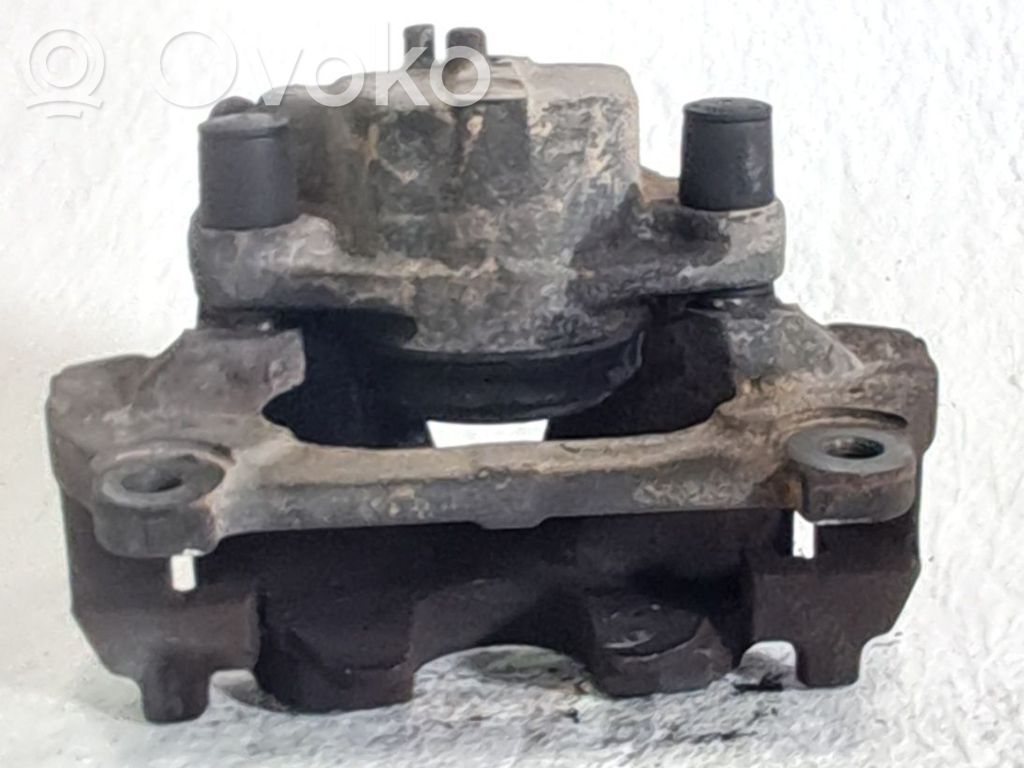 Caliper de freno delantero   45001SEAE01