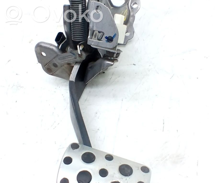 Pedal de freno   4711078050