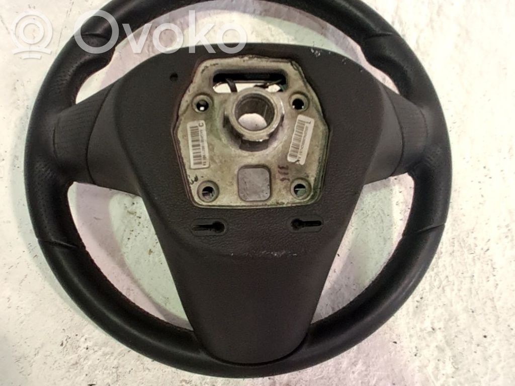 Ohjauspyörä   13317858