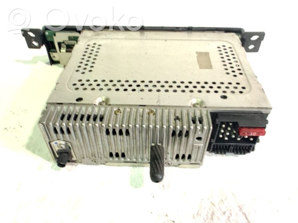 Radio/CD/DVD/GPS-pääyksikkö   65126943427