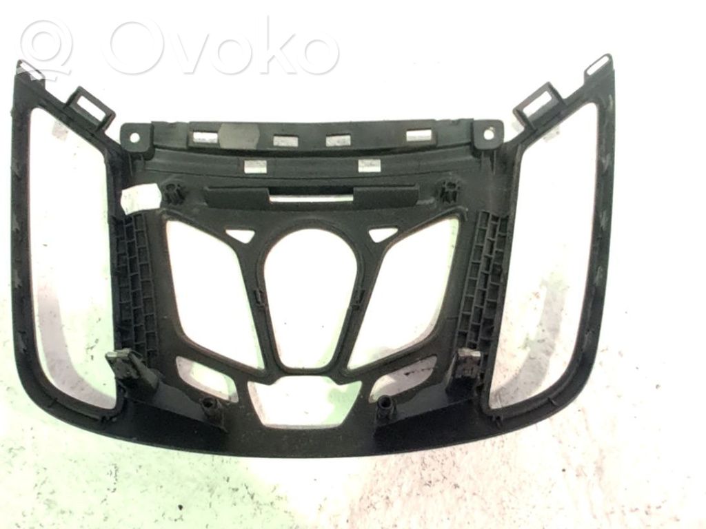 Ford Kuga I Moldura del panel 