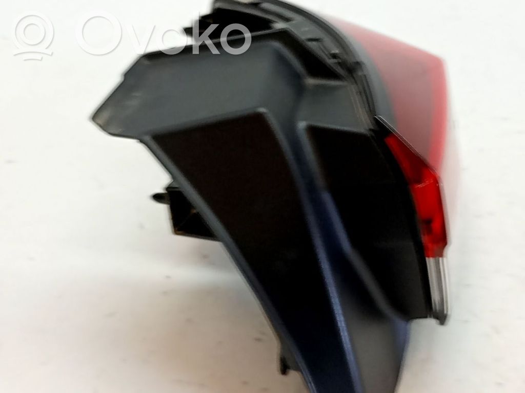 Opel Corsa F Lámpara de faros/luces traseros 