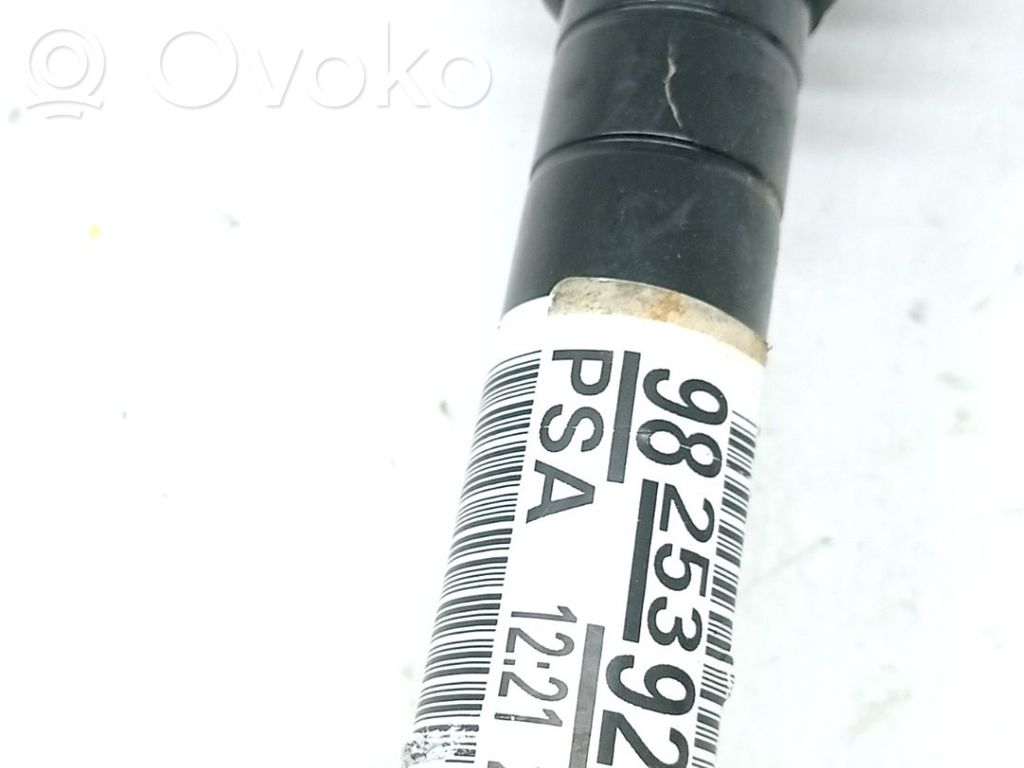 Etuvetoakseli   9825392880