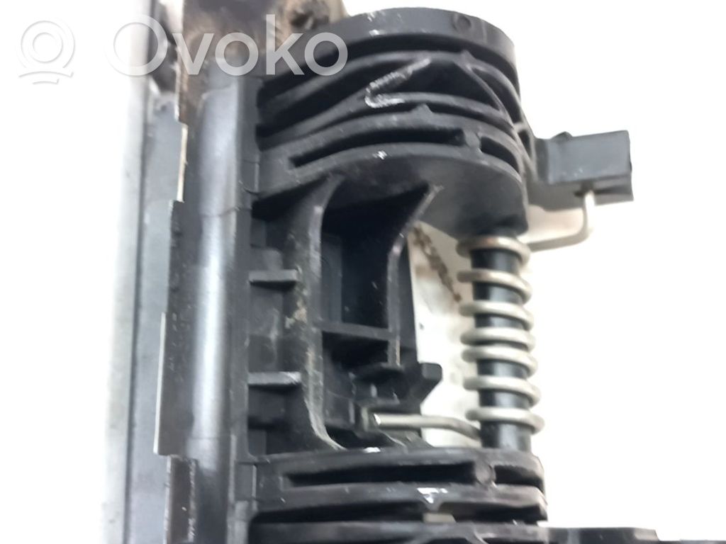 Takaoven ulkokahva   806062700R