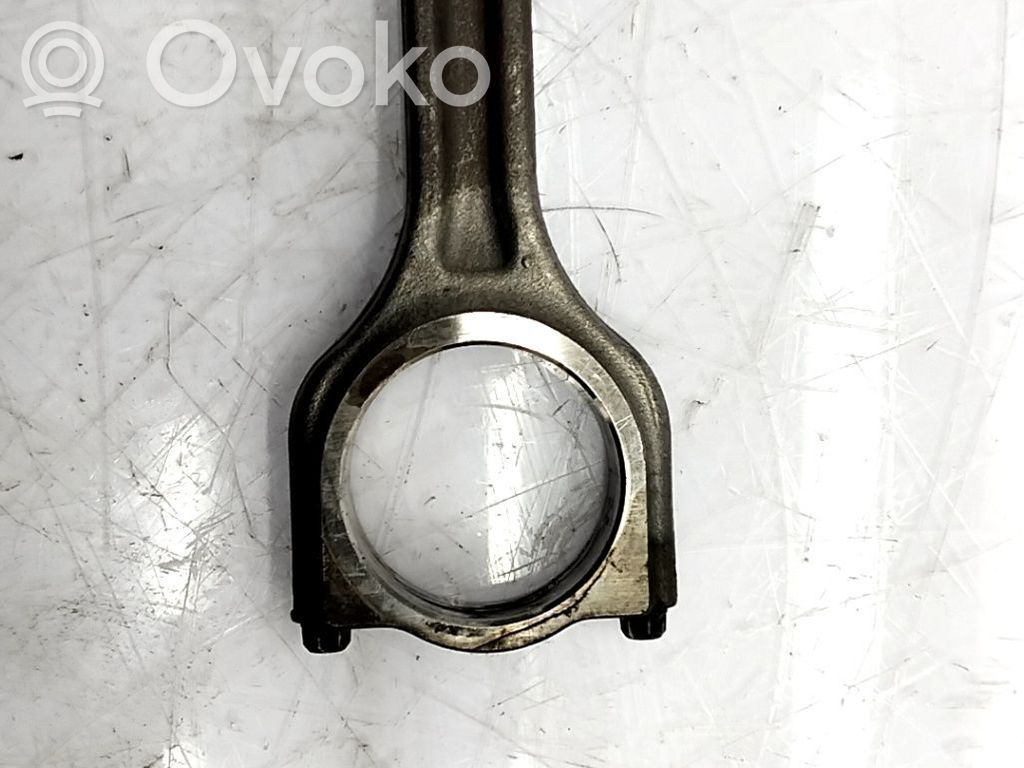 Korbowód   7701475074