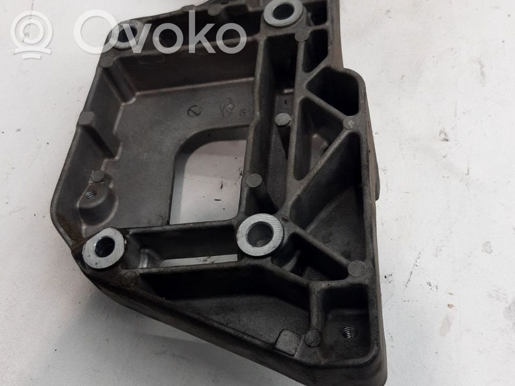 Seat Leon (1P) Generator/alternator bracket 