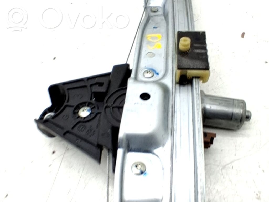 Regulador de ventanilla eléctrico de puerta delantera   827217099R