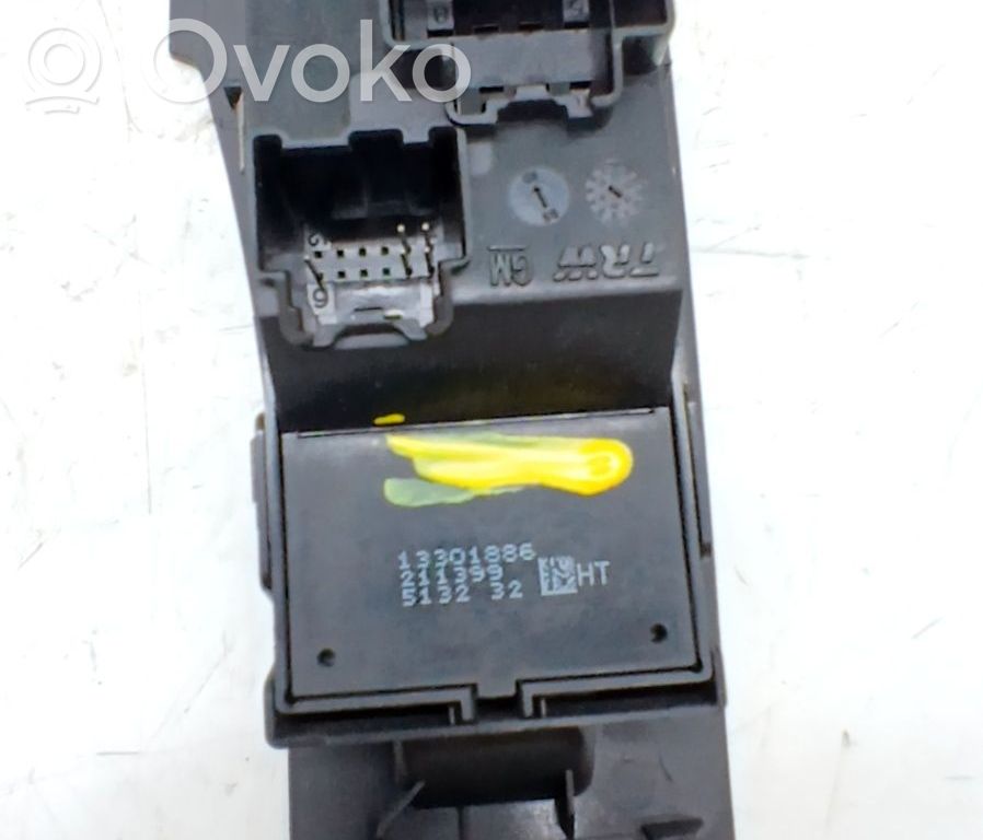 Interruptor del elevalunas eléctrico   13301886