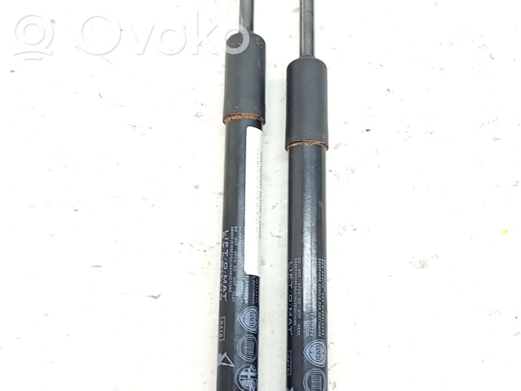 Fiat Panda II Tampon hayon/capotă portbagaj 