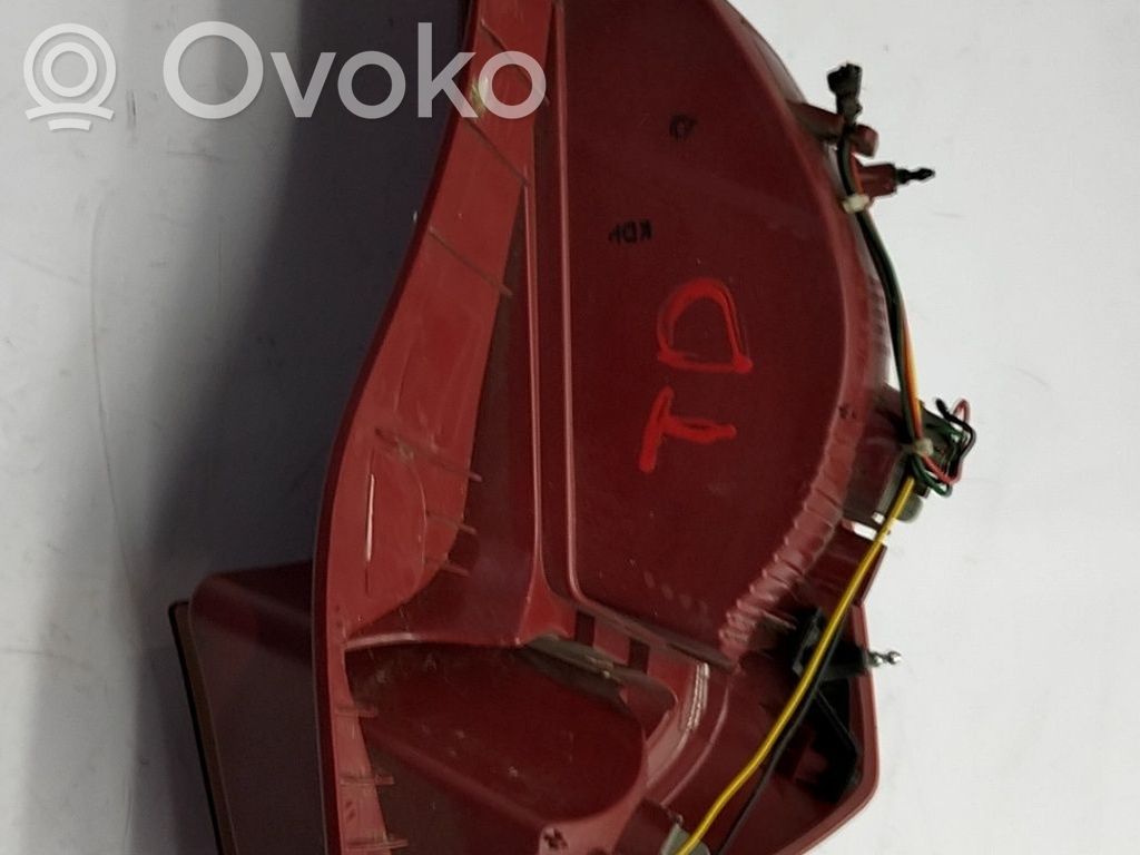 Bec lampă spate   924021Y010