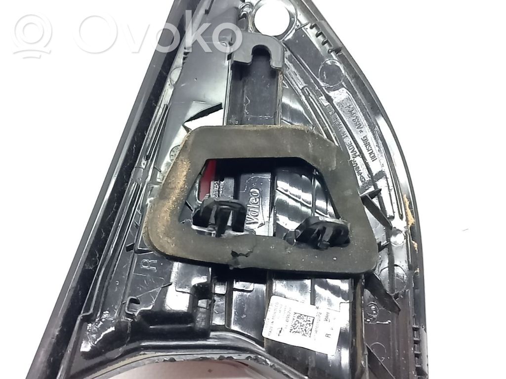 Opel Corsa F Takavalon polttimo 