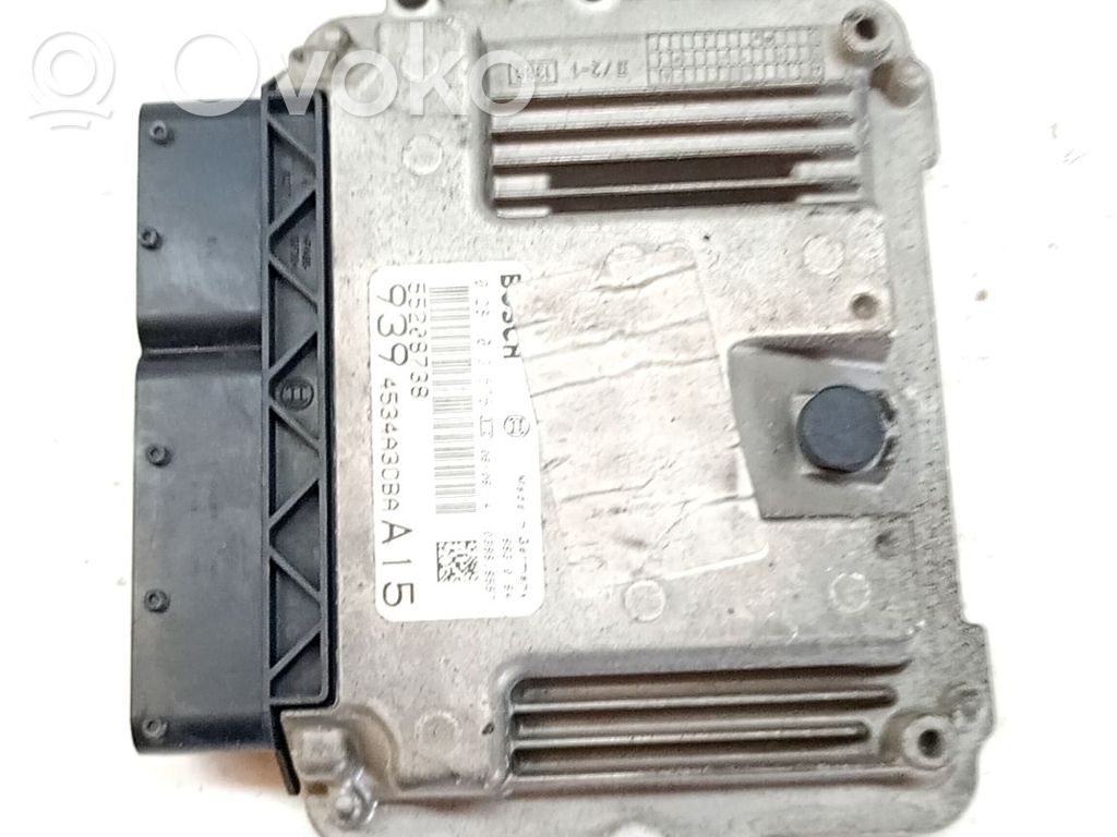 Engine control unit/module ECU   4534A30BA