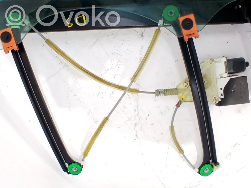 Regulador de ventanilla eléctrico de puerta delantera   8P4837462C