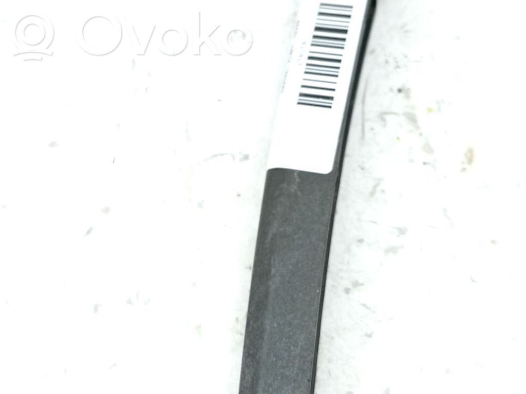 Rear wiper blade arm   C23567421A