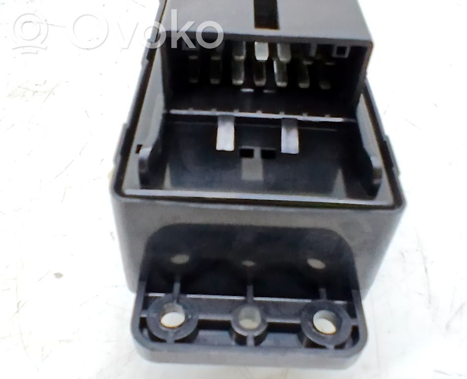Electric window control switch   8583031000HCH