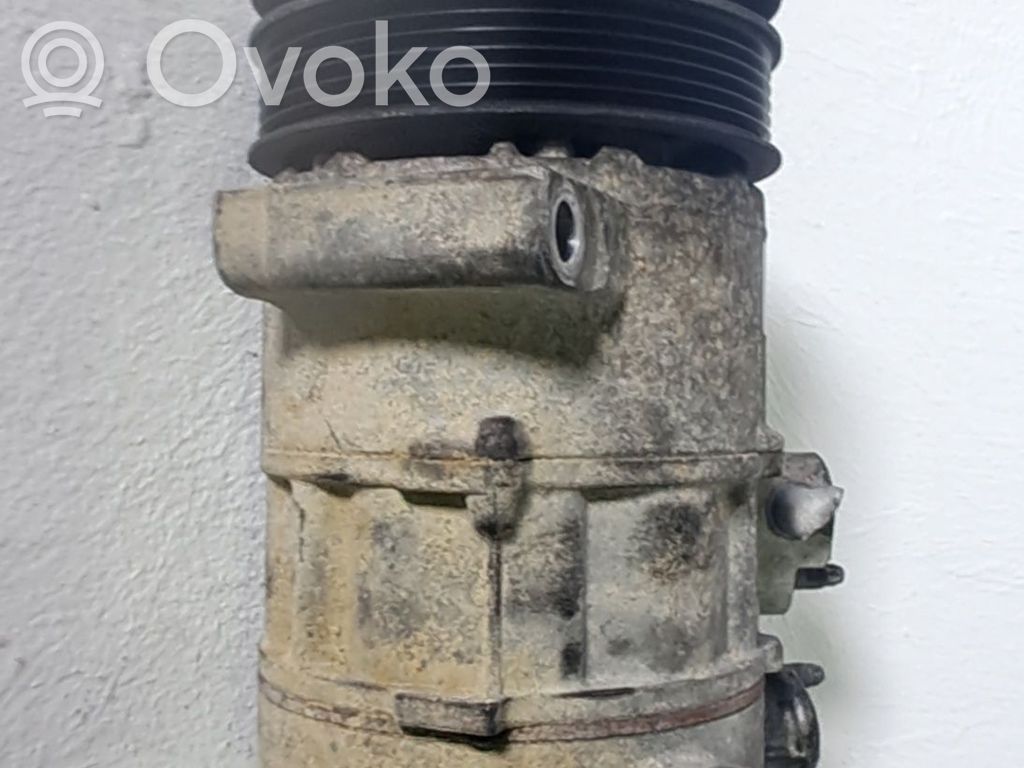 Ilmastointilaitteen kompressorin pumppu (A/C)   55111410AD