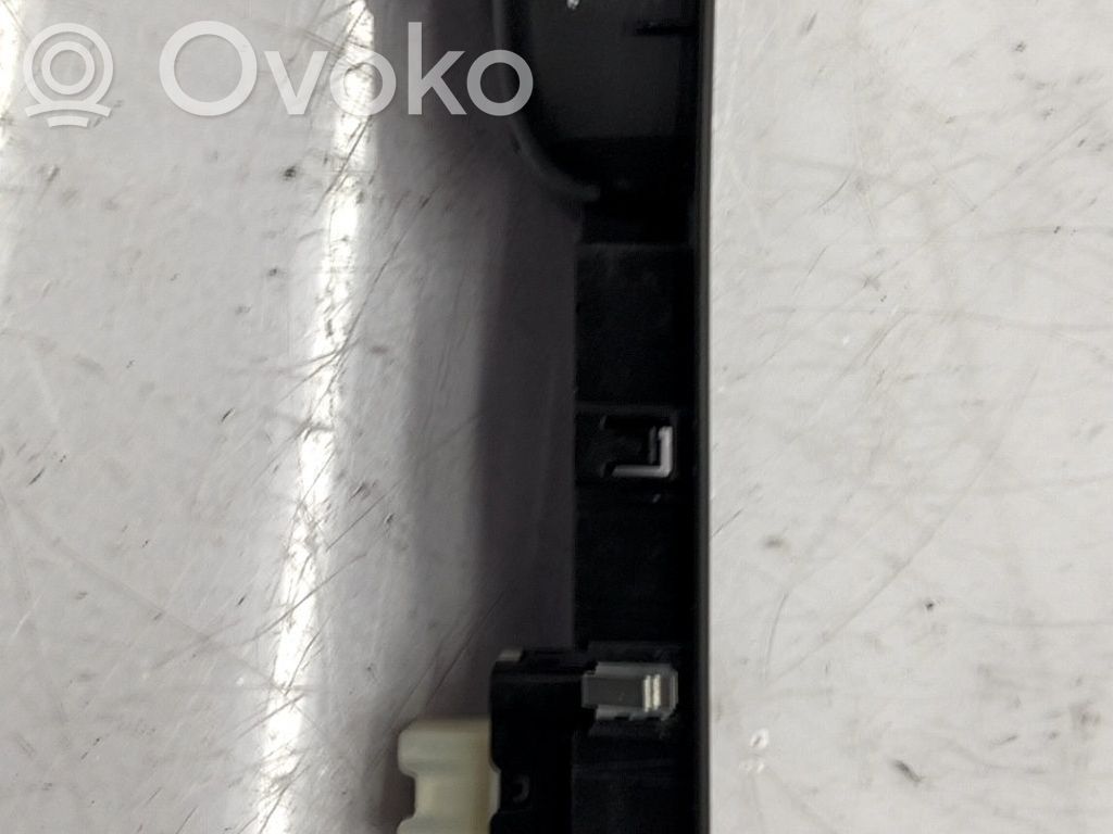 Dacia Sandero Interruttore di controllo dell’alzacristalli elettrico