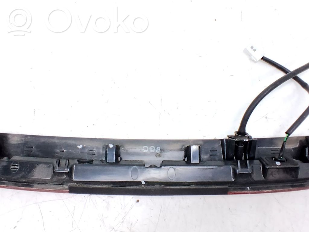 KIA Ceed Kolmas/lisäjarruvalo 
